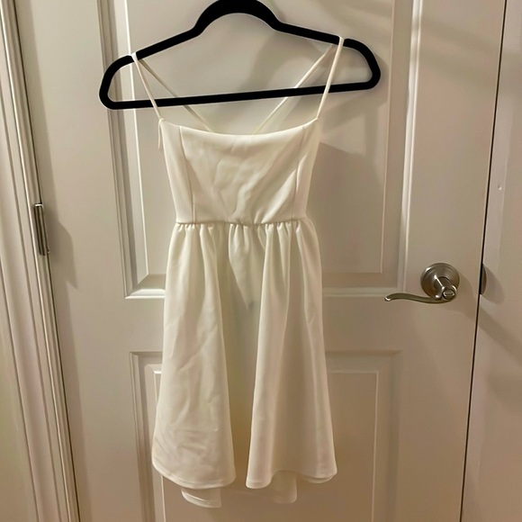 WINDSOR WHITE DRESS - Picture 1 of 5